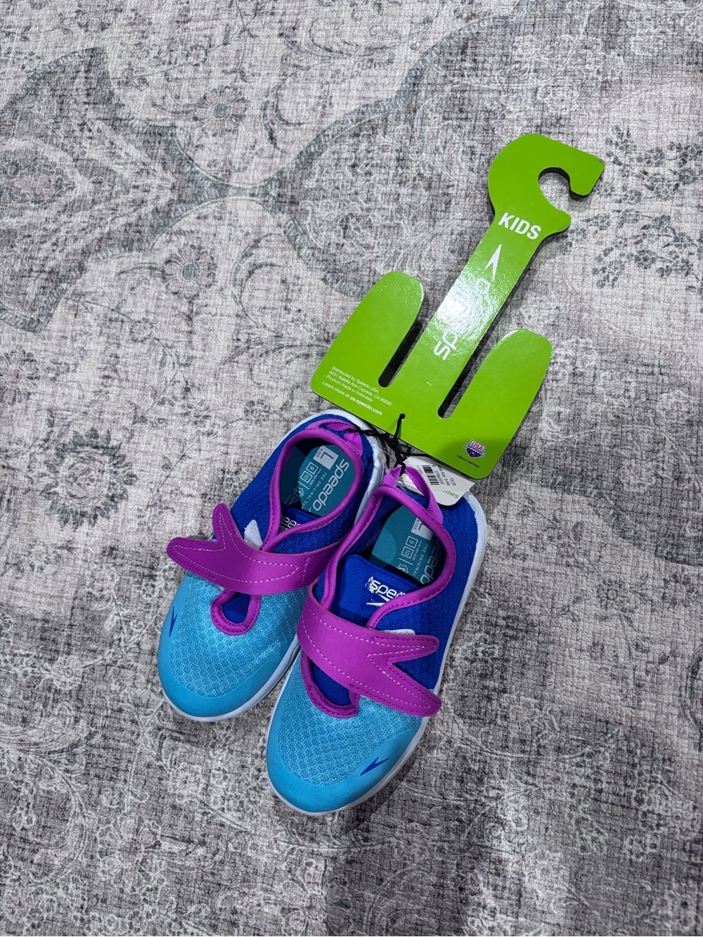 Speedo Kids Blue and Pink Slip On Water Shoes Size 9 toddler